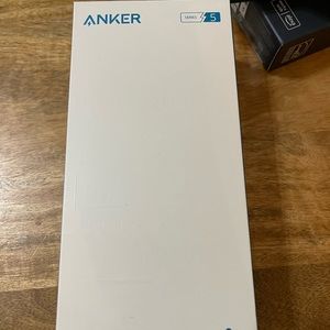 Anker powell bank 26500